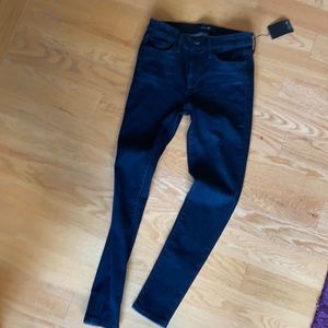 Dark blue fenwick wash Joe’s skinny jeans size 26 NWT